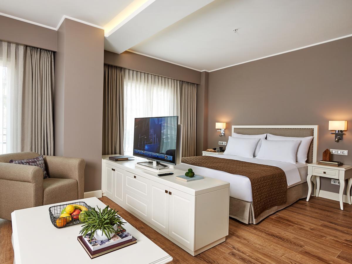 Oyo Flagship 74392 Hotel Mahesh Residency Хайдарабад Экстерьер фото